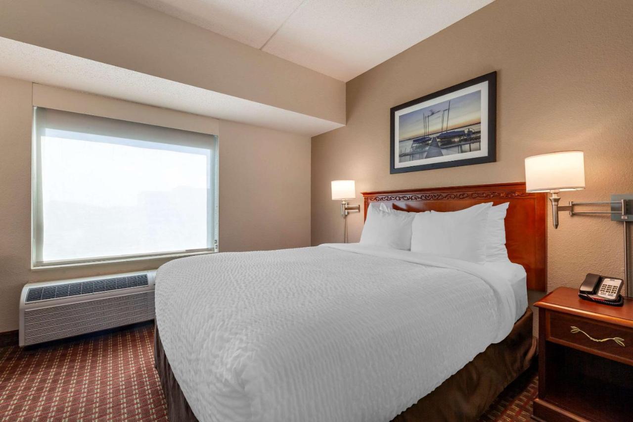 Clarion Suites At The Alliant Energy Center Madison Exteriör bild