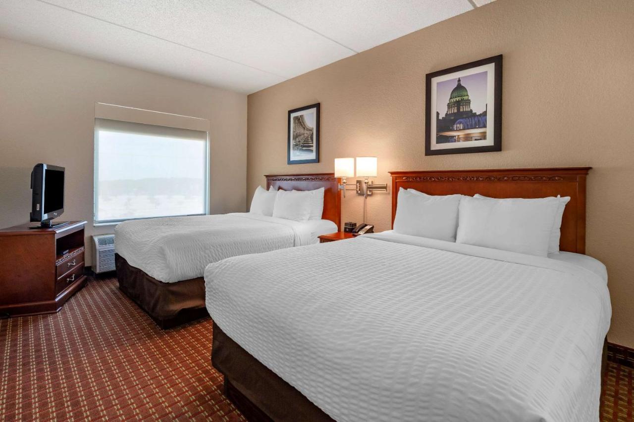 Clarion Suites At The Alliant Energy Center Madison Exteriör bild