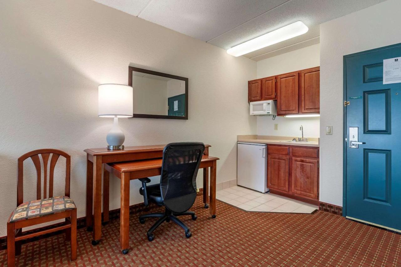 Clarion Suites At The Alliant Energy Center Madison Exteriör bild